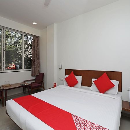 Oyo 1194 Hotel Gulmohr Púna Kültér fotó