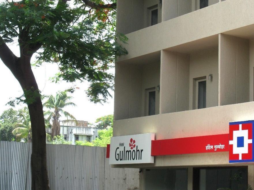 Oyo 1194 Hotel Gulmohr Púna Kültér fotó